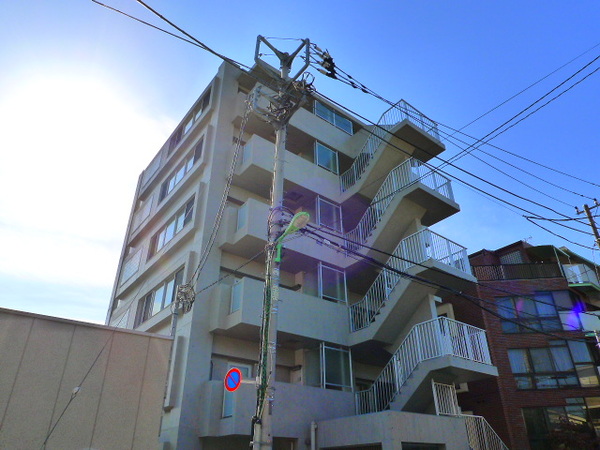 【パラモド世田谷三丁目】外観