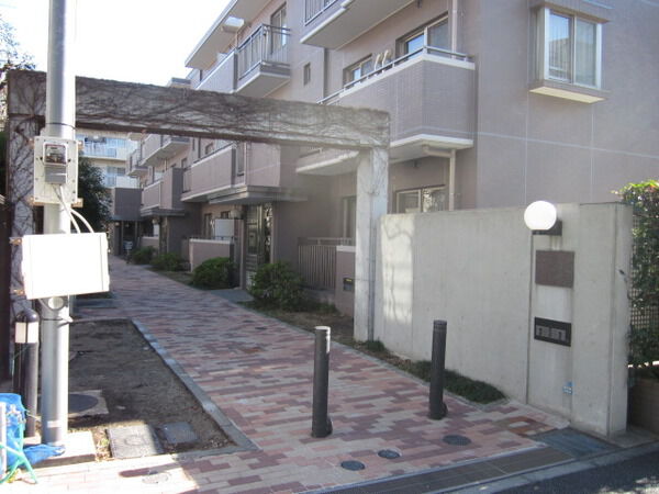 【パークハウス二子玉川】エントランスゲート
