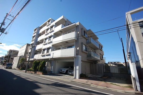 【エクセレントヴェール下北沢】外観２