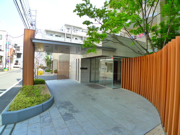 【BELISTA千歳船橋】アプローチ 【BELISTA千歳船橋】アプローチ