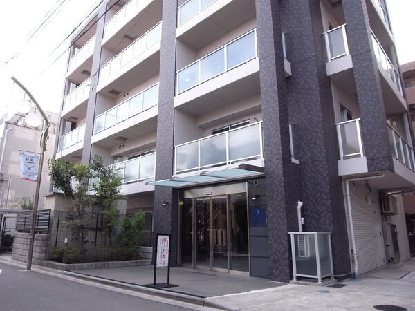 【ユニーブル世田谷明大前】エントランス 【ユニーブル世田谷明大前】エントランス