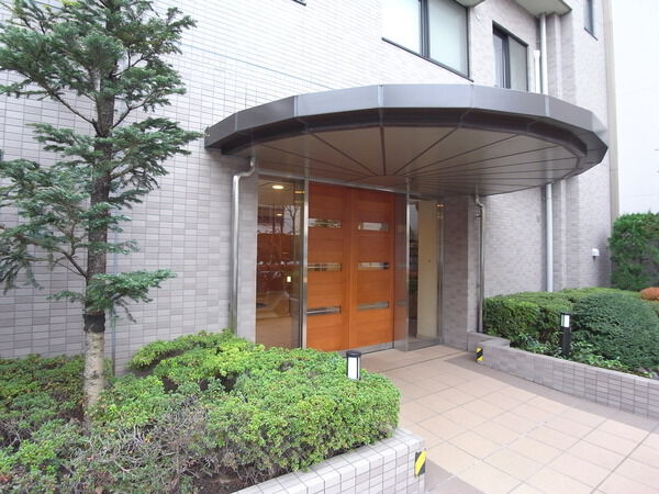 【東急ドエル・アルス世田谷フロレスタ】エントランス 【東急ドエル・アルス世田谷フロレスタ】エントランス