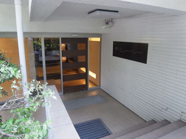 【原宿ビューパレー】エントランス 【原宿ビューパレー】エントランス