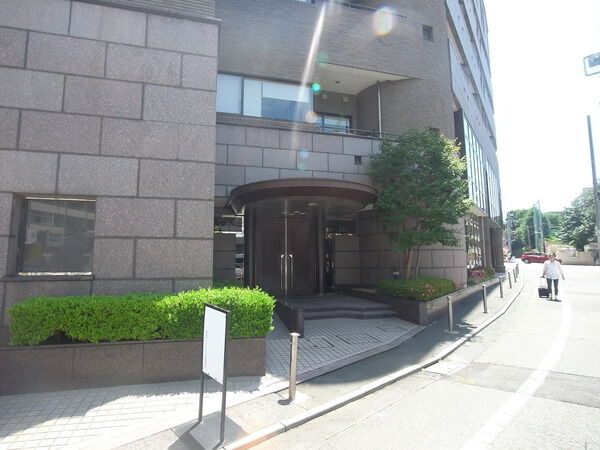 【原宿グランドヒルズ】エントランス 【原宿グランドヒルズ】エントランス
