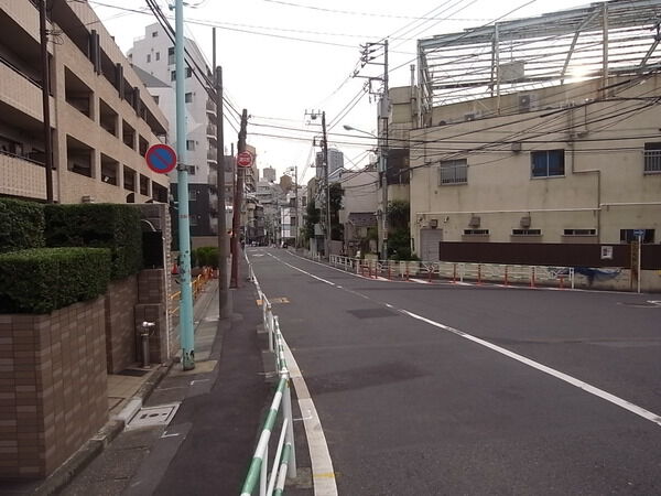 【ルーブル恵比寿】前面道路