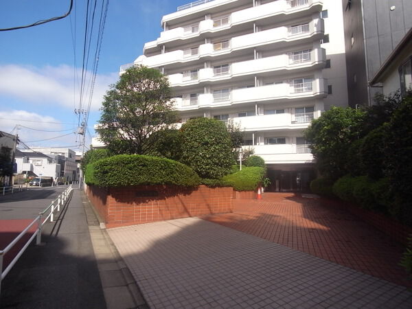 【パシフィックニュー中野】エントランス