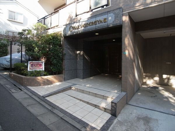 【セザール第三鷺ノ宮】エントランス