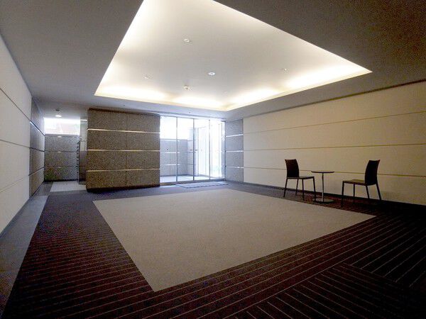 【グランブルー鷺ノ宮】エントランスホール