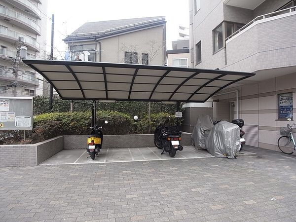 【アーバンビュー中野】バイク置場