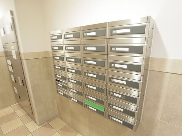 【サンテミリオン新中野】ポスト