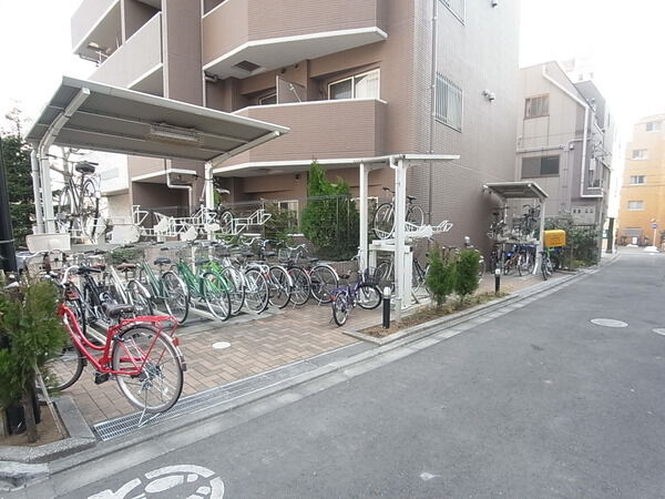 【サンテミリオン新中野】駐輪場