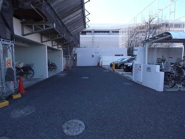 【フェアロージュ方南町】駐車場等