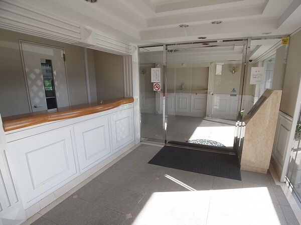 【マイネシュロッス中野コリドー】エントランス 【マイネシュロッス中野コリドー】エントランス