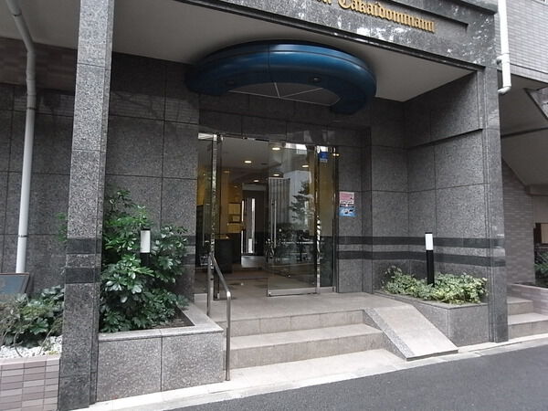 【ライオンズマンション高井戸南】エントランス 【ライオンズマンション高井戸南】エントランス