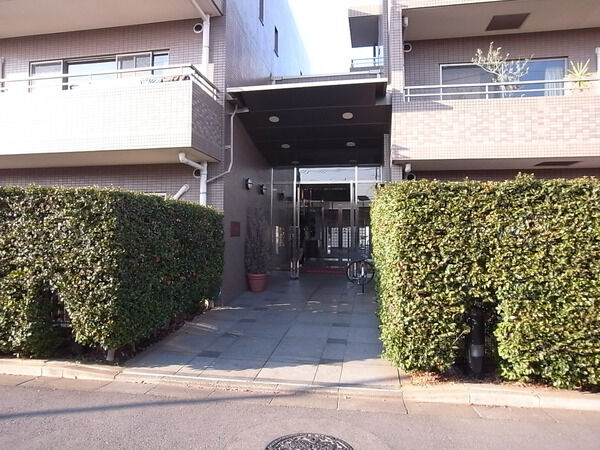 【テラス久我山】エントランス