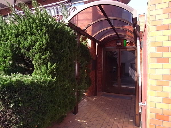 【ライオンズマンション浜田山第2】エントランス 【ライオンズマンション浜田山第2】エントランス