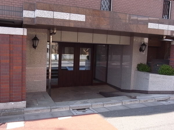 【日神パレステージ高井戸】エントランス