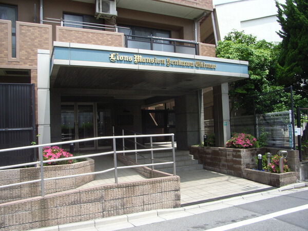 ライオンズマンション千川駅前 2枚目 ライオンズマンション千川駅前