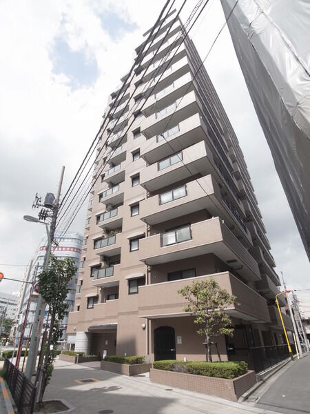 モリス日暮里駅前