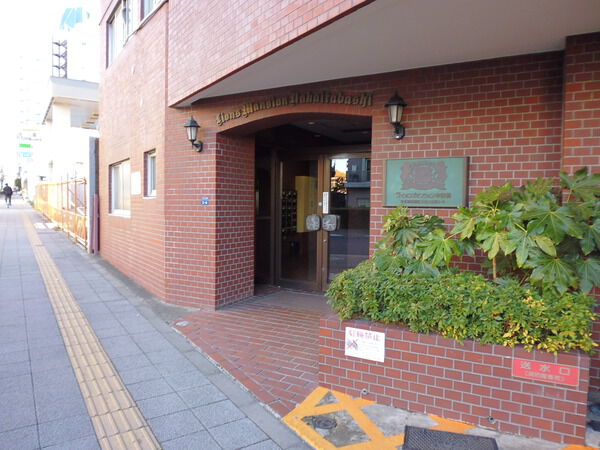 【ライオンズマンション中板橋】エントランス