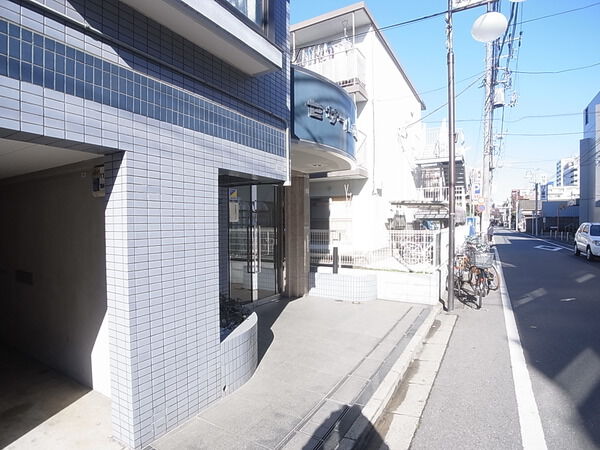 セザール成増
