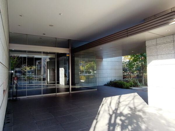 【コスモ東京ガーデンパークス】エントランス 【コスモ東京ガーデンパークス】エントランス