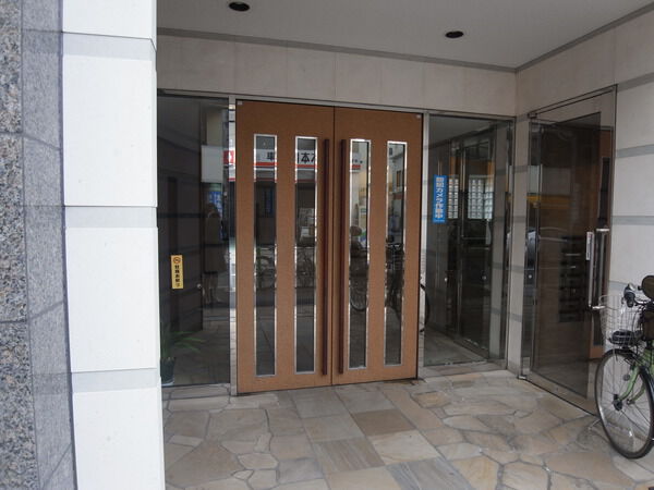 【ヴェルクレール板橋前野町】エントランス 【ヴェルクレール板橋前野町】エントランス