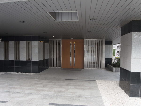 【レクセルガーデンときわ台】エントランス