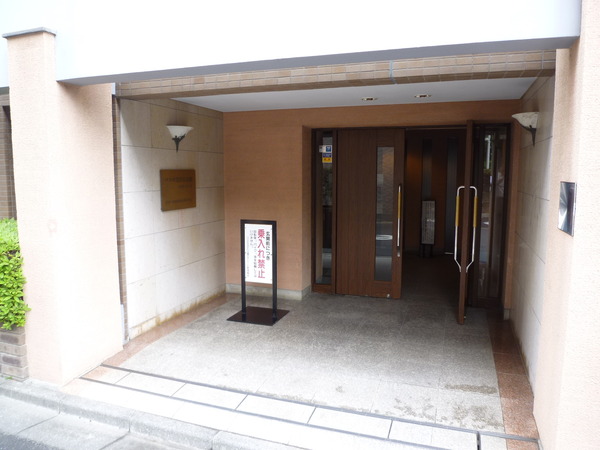 【コスモ光が丘公園エクシード】エントランス 【コスモ光が丘公園エクシード】エントランス