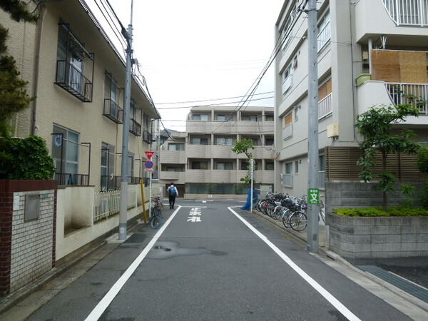 【レーベンリヴァーレ練馬桜台エプルヴェ】前面道路