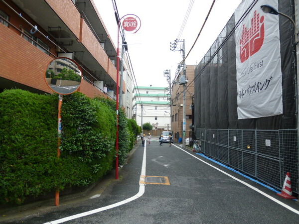 【ライオンズマンション豊玉第2】前面道路