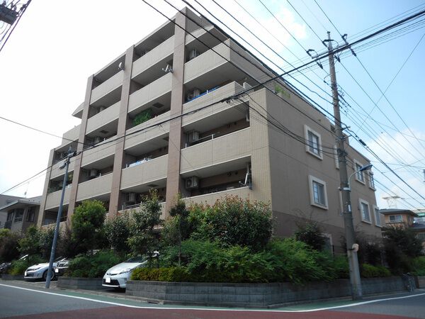 【レーベンリヴァーレ新江古田】外観