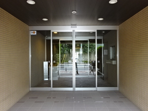 【ネオマイム練馬サザンコンフォート】エントランス