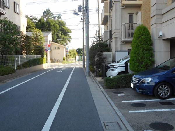 【グランシティ練馬中村橋】前面道路