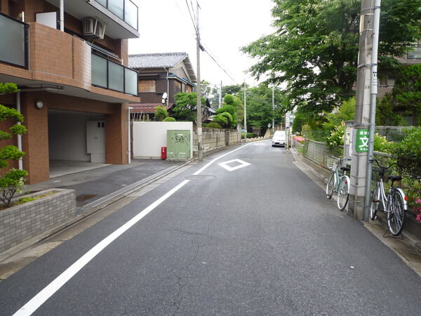 【キャニオングランデ富士見台】前面道路