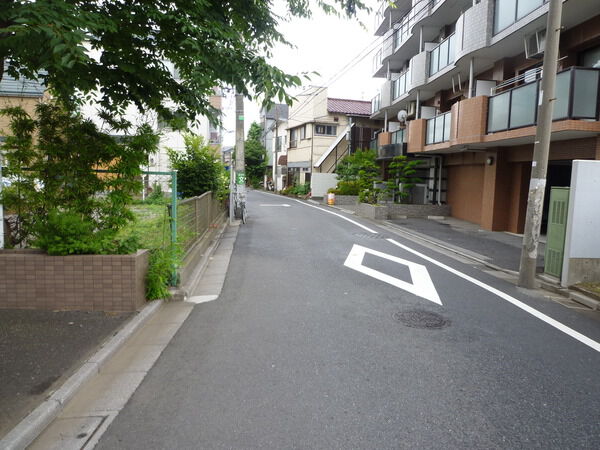 【キャニオングランデ富士見台】前面道路