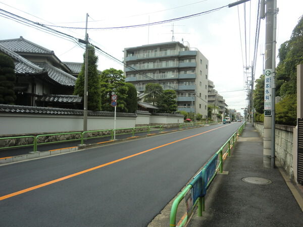 【朝日ラ・パリオ氷川台】前面道路