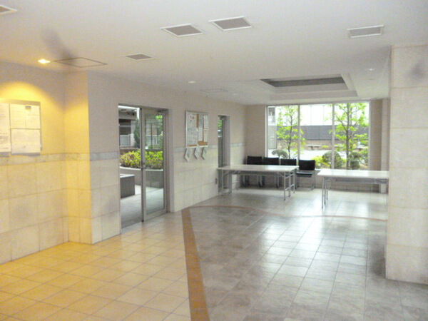 【レックスガーデン石神井公園】エントランス 【レックスガーデン石神井公園】エントランス