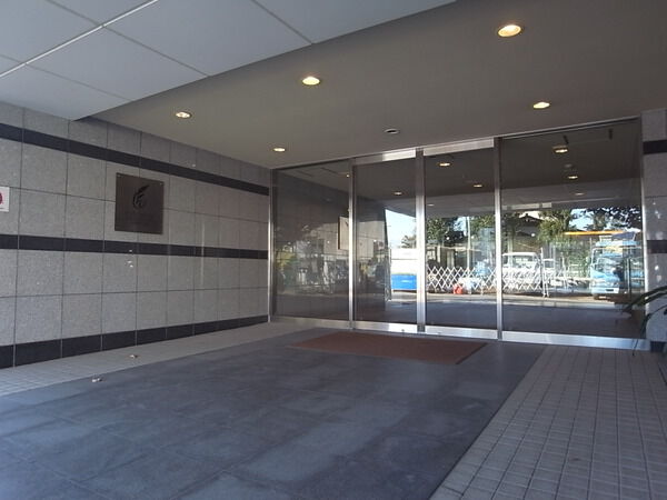 【レクセルグランデ石神井公園】エントランス前 【レクセルグランデ石神井公園】エントランス前