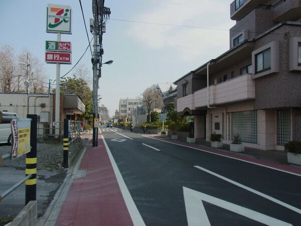 【ライオンズシティ綾瀬】前面道路