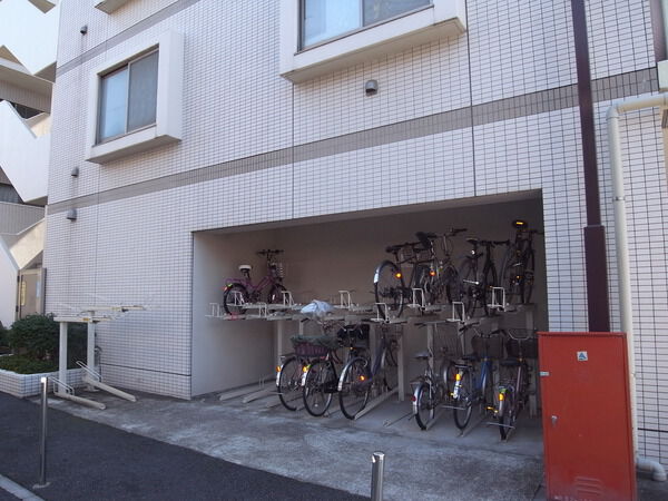 【プライムスクエアー梅島】駐輪場