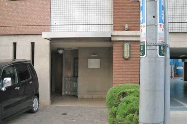 【リリーベル梅島ラフィナート】入口 【リリーベル梅島ラフィナート】入口