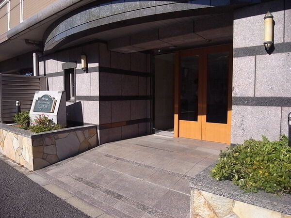 【日神パレステージ北綾瀬第2】エントランス 【日神パレステージ北綾瀬第2】エントランス