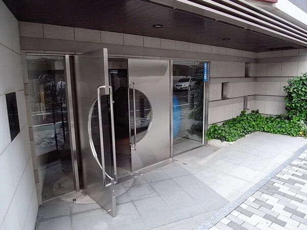 【エルフィーノ亀有】エントランス 【エルフィーノ亀有】エントランス