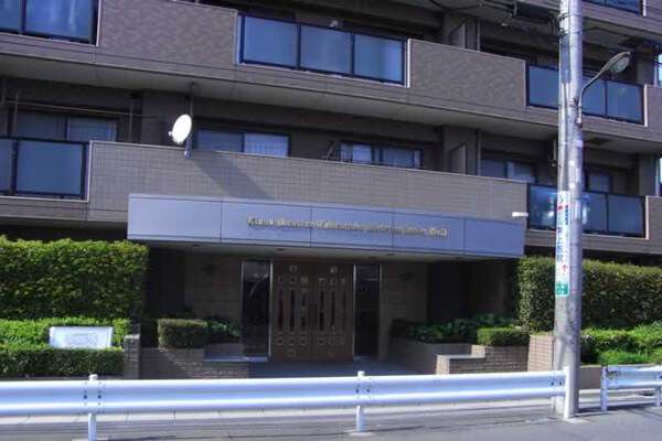 【ライオンズマンション竹の塚元渕江公園第3】入口 【ライオンズマンション竹の塚元渕江公園第3】入口
