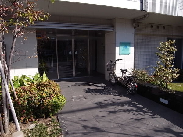 【リステージ金町プレジュール】エントランス 【リステージ金町プレジュール】エントランス
