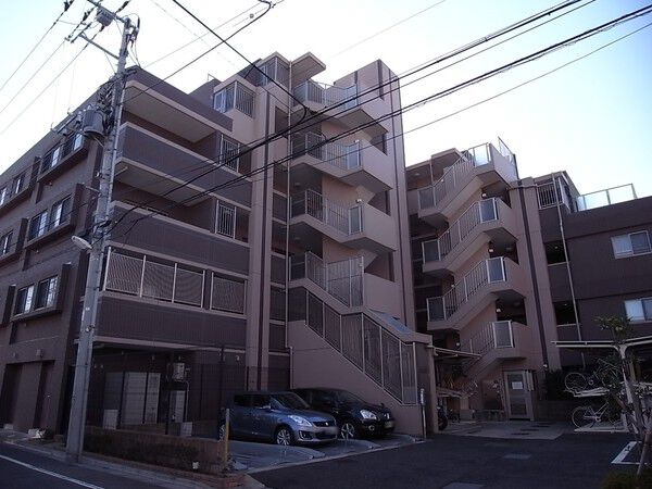 【グローベルガーデン柴又レジデンス】外観写真