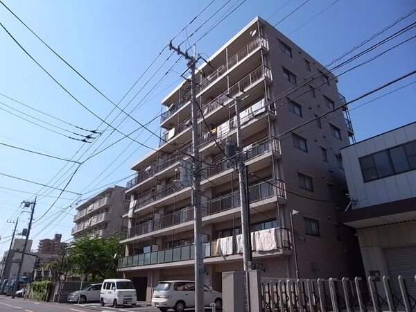 【ディナスカーラお花茶屋】外観写真