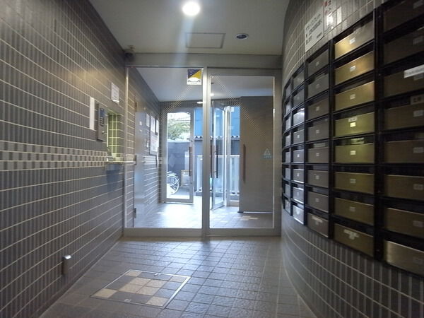 【コスモお花茶屋参番館】エントランス