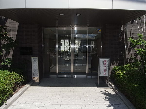 【ローレルコート新小岩】エントランス